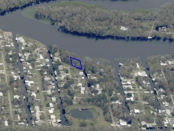 HICKORY ROAD, ASTOR, FL 32102
