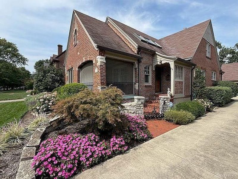 243 Lonsdale Avenue, Oakwood, OH 45419 Photo 1