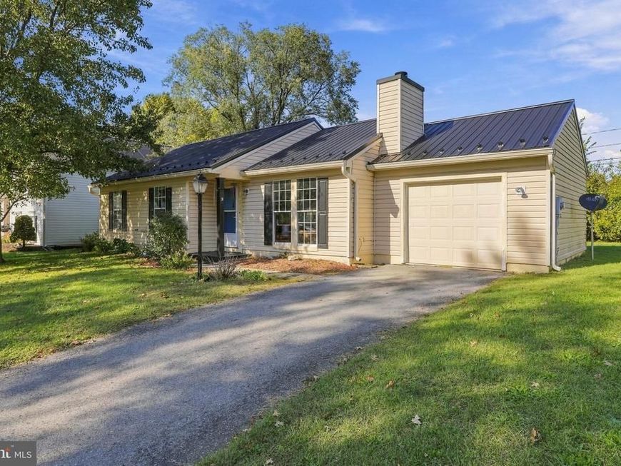 17304 Tamarack Drive, Williamsport, MD 21795 Main Photo
