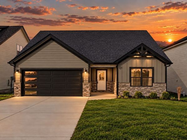 2800 Brewster Dr , Clarksville, TN 37042