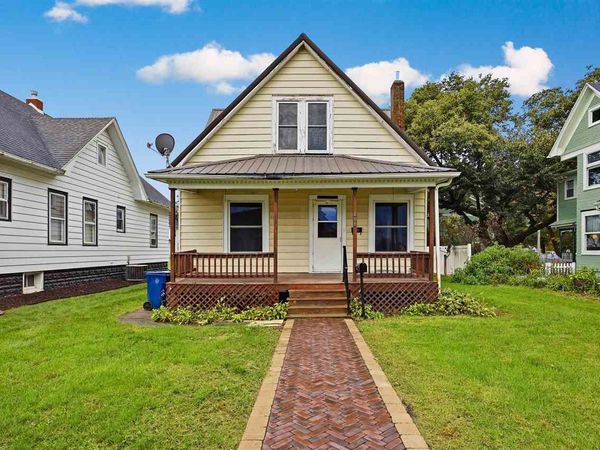 609 Mulberry St, Tipton, IA 52772