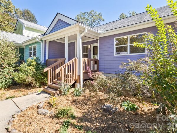 43 Vermont Court, Unit D13, Asheville, NC 28806