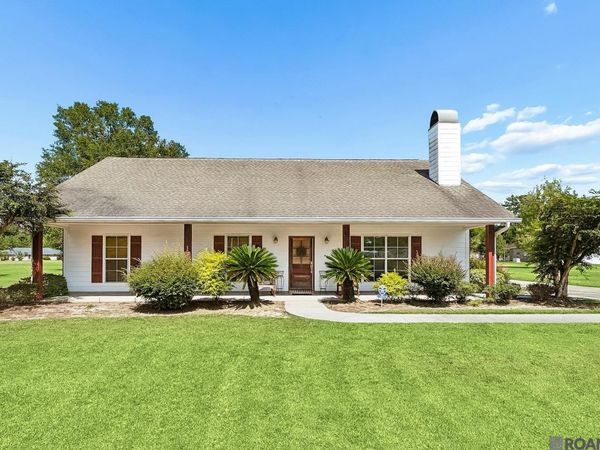 23669 Plank Rd, Zachary, LA 70791