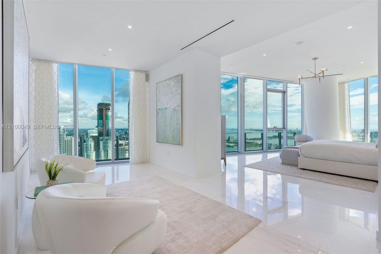 300 Biscayne Boulevard Way, Unit PH6001C, Miami, FL 33131 Photo