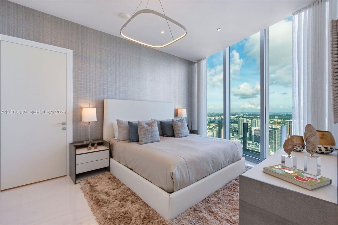300 Biscayne Boulevard Way, Unit PH6001C, Miami, FL 33131 Photo