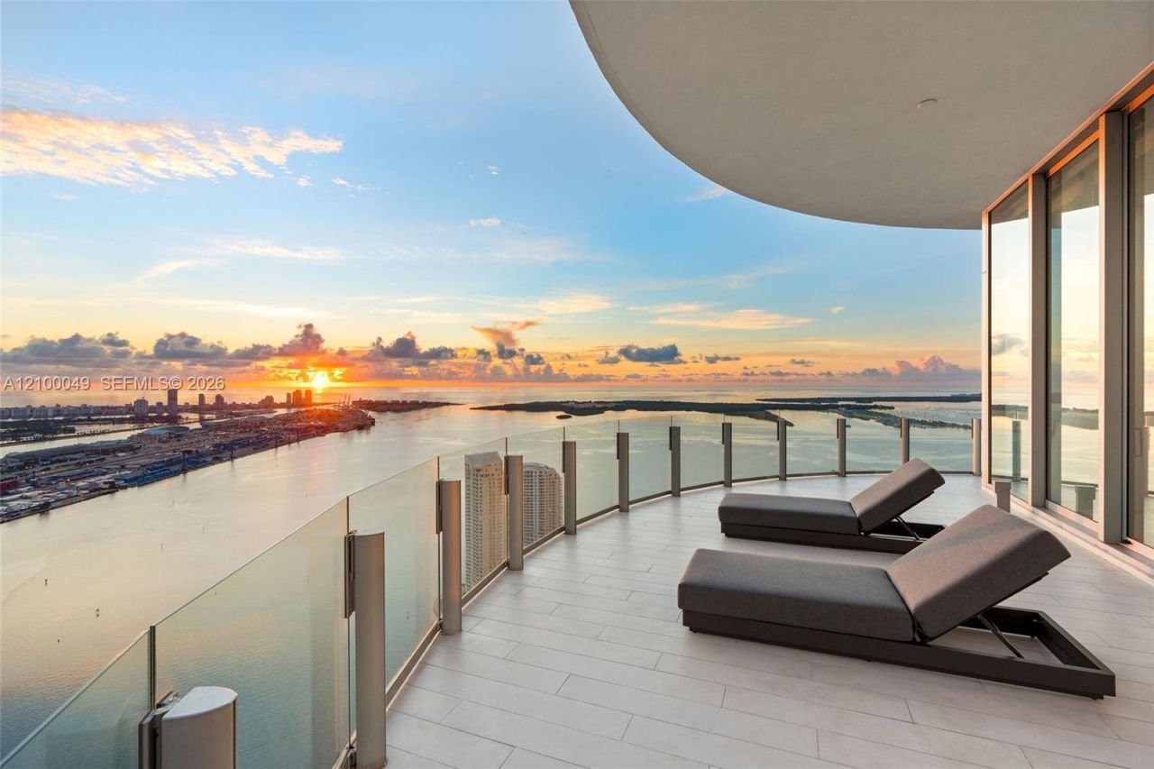 300 Biscayne Boulevard Way, Unit PH6001C, Miami, FL 33131 Photo