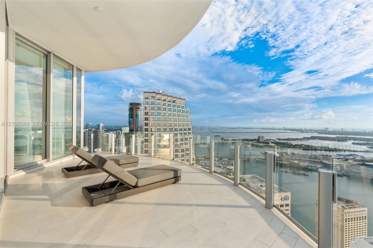 300 Biscayne Boulevard Way, Unit PH6001C, Miami, FL 33131 Photo