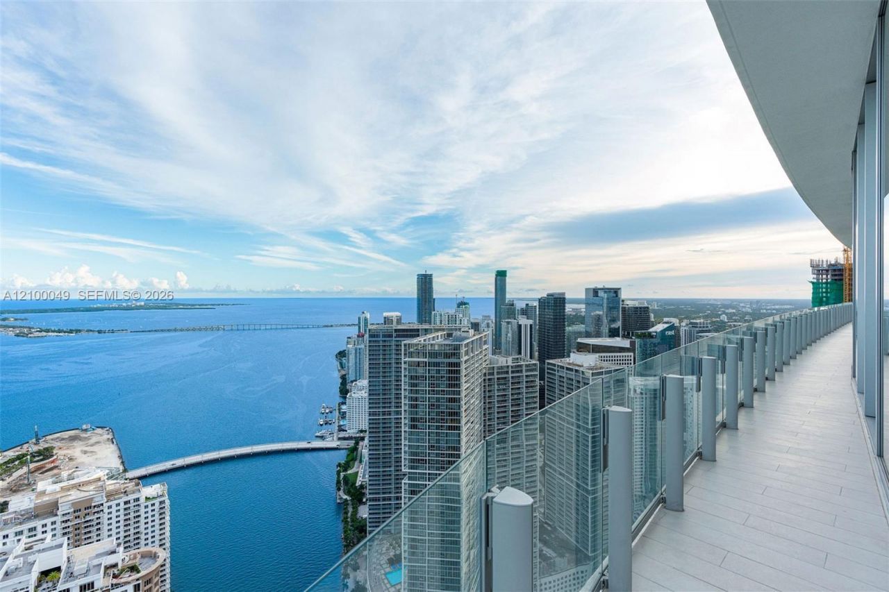 300 Biscayne Boulevard Way, Unit PH6001C, Miami, FL 33131 Photo