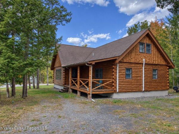 38 Fairy Court, Athens, NY 12015