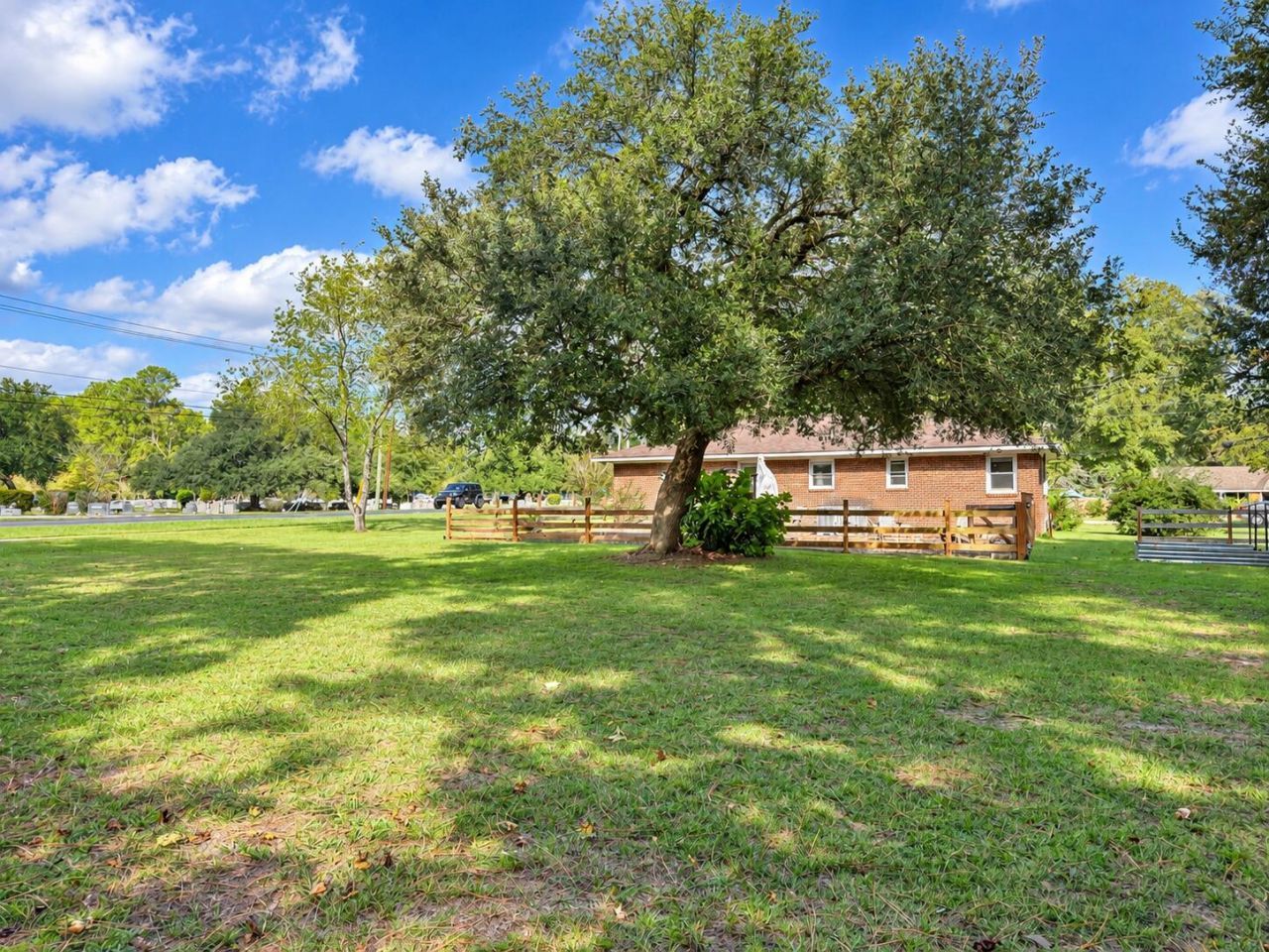 419 Forest Circle Photo 4