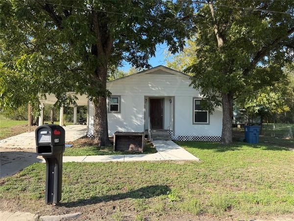 1003 E Main Street , Mexia, TX 76667