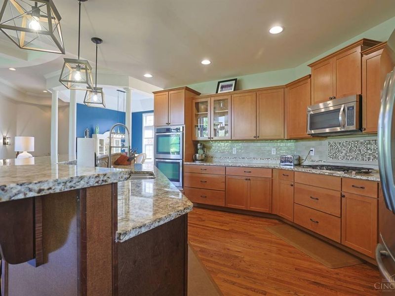8037 Pleasure Drive, West Chester, OH 45069 Photo 12