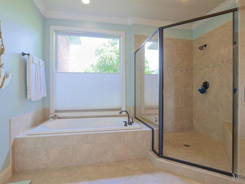 8037 Pleasure Drive, West Chester, OH 45069 Photo 21