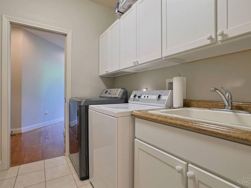 8037 Pleasure Drive, West Chester, OH 45069 Photo 32