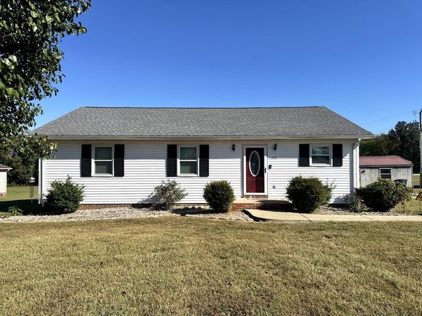 52 Cloverdale Drive , Glasgow, KY 42141