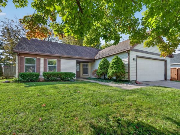 1840 Shetland Drive , Wheaton, IL 60189