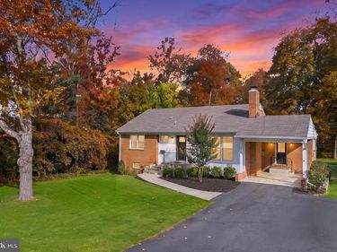 6620 KERNS ROAD, FALLS CHURCH, VA 22042
