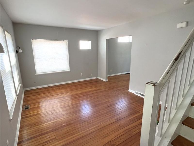 1429 W 38th Street, Cleveland, OH 44113 Photo 8