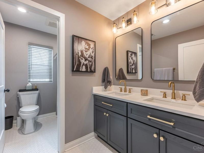 5017 Kenwood Road, Cincinnati, OH 45227 Photo 26