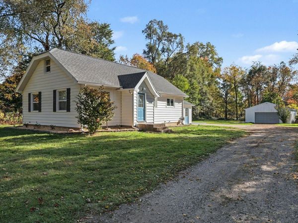 9560 Bailey Drive NE, Ada, MI 49301