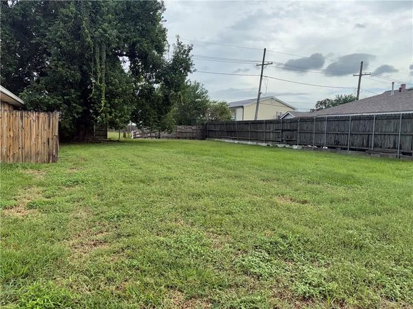 2401 CONGRESSMAN HEBERT Drive, Chalmette, LA 70043