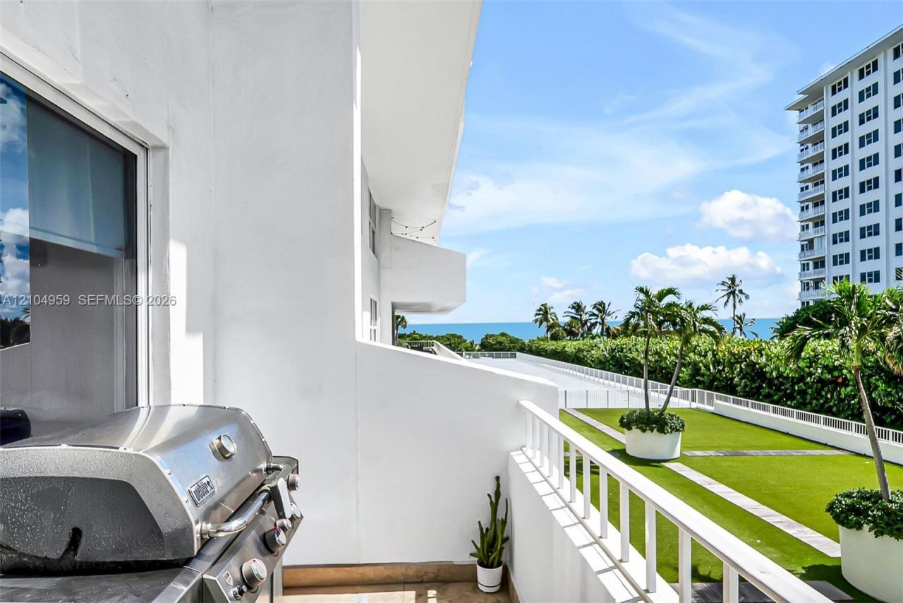 199 Ocean Lane Dr, Unit 305, Key Biscayne, FL 33149 Photo