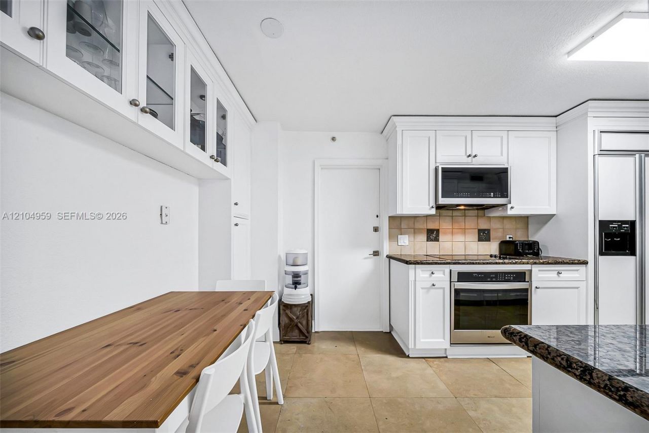199 Ocean Lane Dr, Unit 305, Key Biscayne, FL 33149 Photo