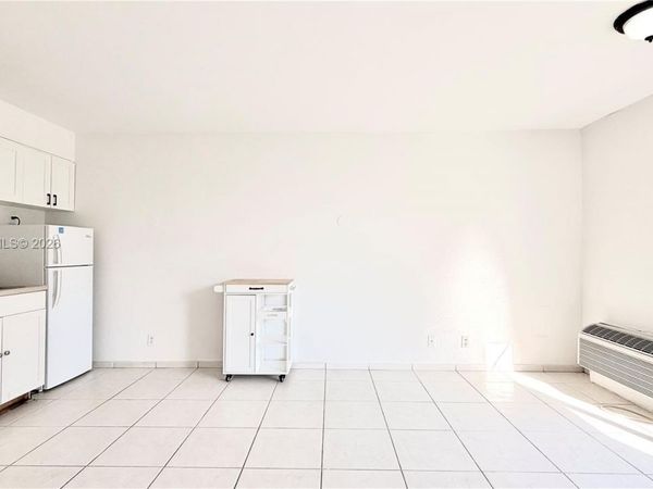 16450 NW 2nd Ave, Unit 103, Miami, FL 33169