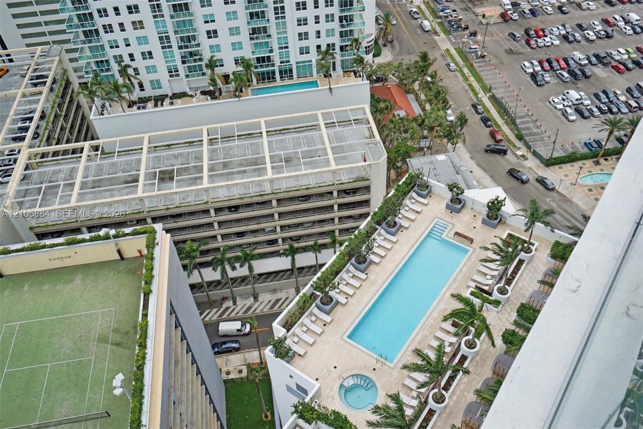 1300 Brickell Bay Dr, Unit 2702, Miami, FL 33131 Photo