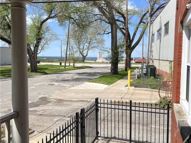 1429 W 38th Street, Cleveland, OH 44113 Photo 2