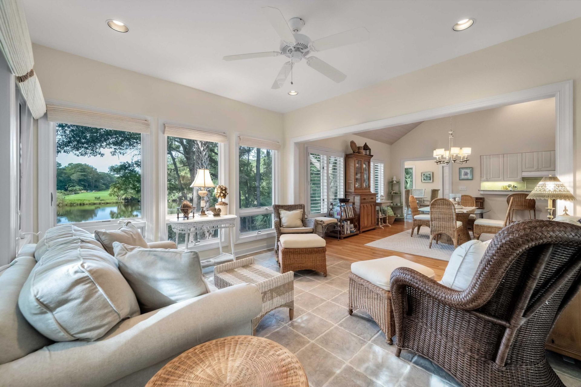 348 Governors Drive Photo 15