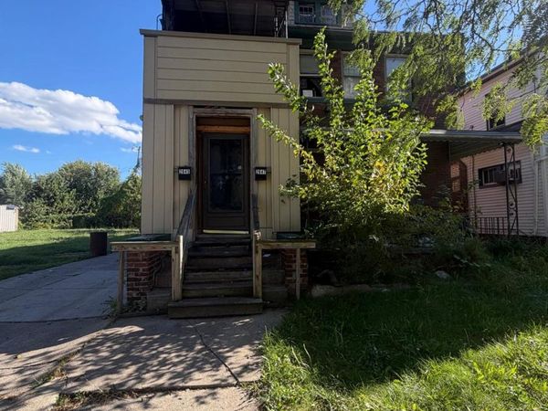 2645 W Grand Street , Detroit, Mi 48238