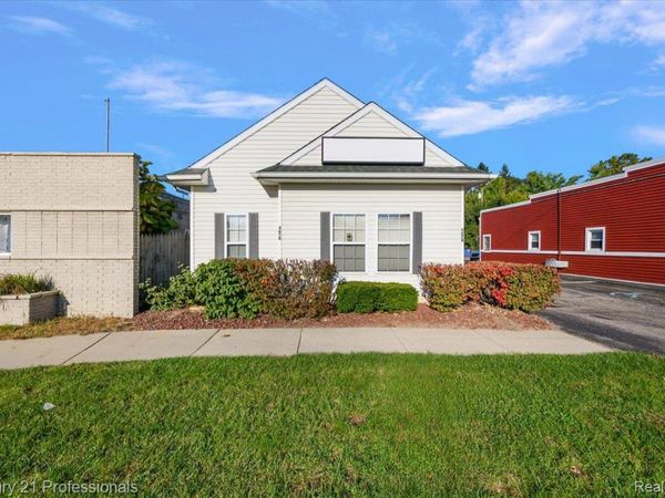 4678 Dixie Highway , Waterford Township, Mi 48329