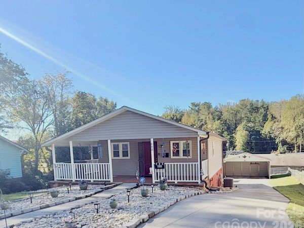 203 Newland Place, Lenoir, NC 28645