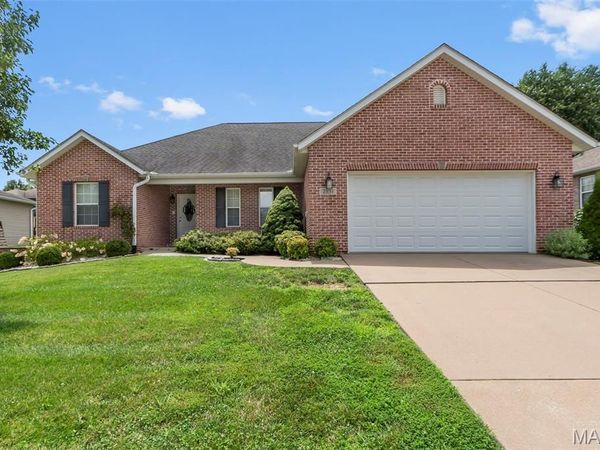 2131 Woodland Hills Drive , Cape Girardeau, MO 63701