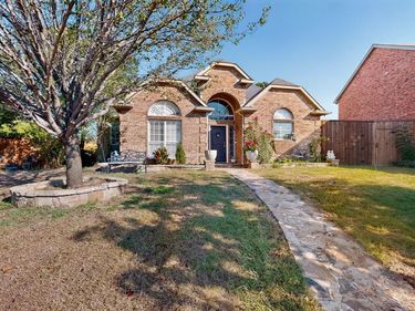 2819 Williams Way Court, Dallas, TX 75228