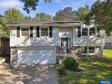 5450 Covey Court, Lincoln, NE 68516