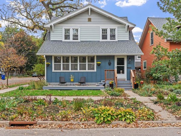 958 Como Avenue, Saint Paul, MN 55103