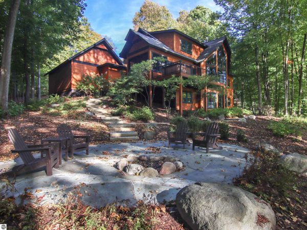 11645 Overlook Circle, Thompsonville, MI 49683