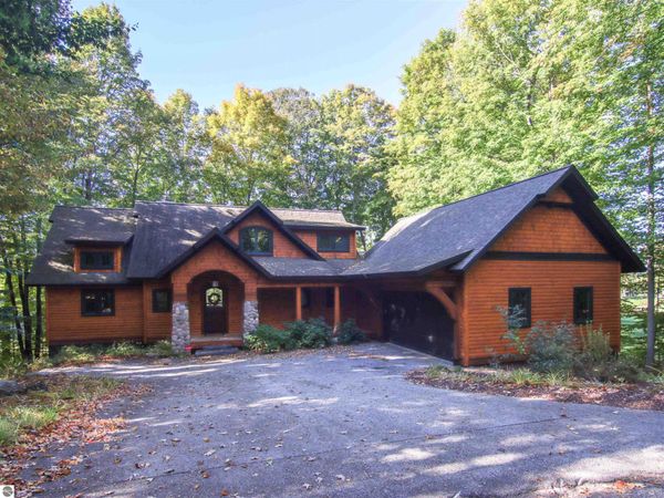 11645 Overlook Circle, Thompsonville, MI 49683