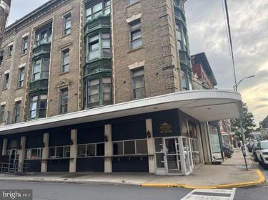 201 W MARKET STREET, POTTSVILLE, PA 17901