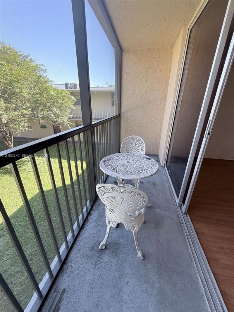 7173 Orange Dr , Unit 204B, Davie, FL 33314 Photo