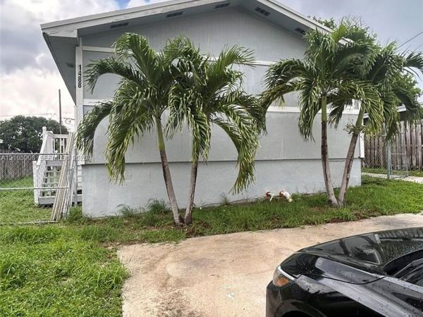1488 W 31st St , Riviera Beach, FL 33404