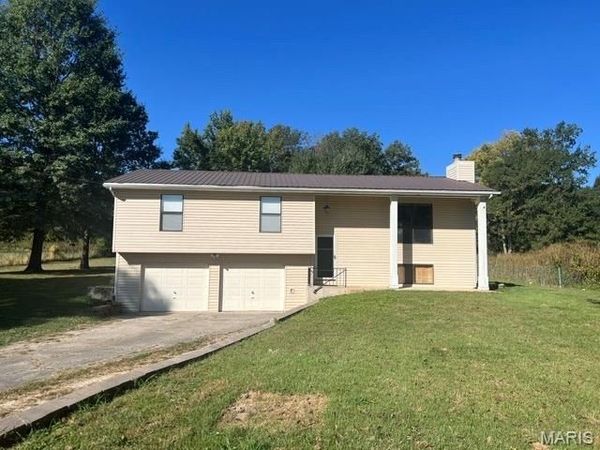 207 Serenity Place Court, Pacific, MO 63069