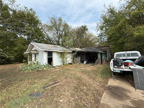 2910 S Cherokee Street , Muskogee, OK 74403