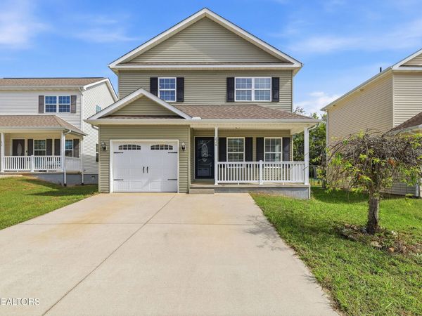226 Heritage Crossing Drive, Maryville, TN 37804