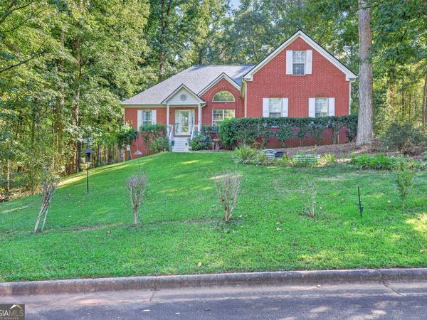 25 Lake Charles Court, Covington, GA 30016