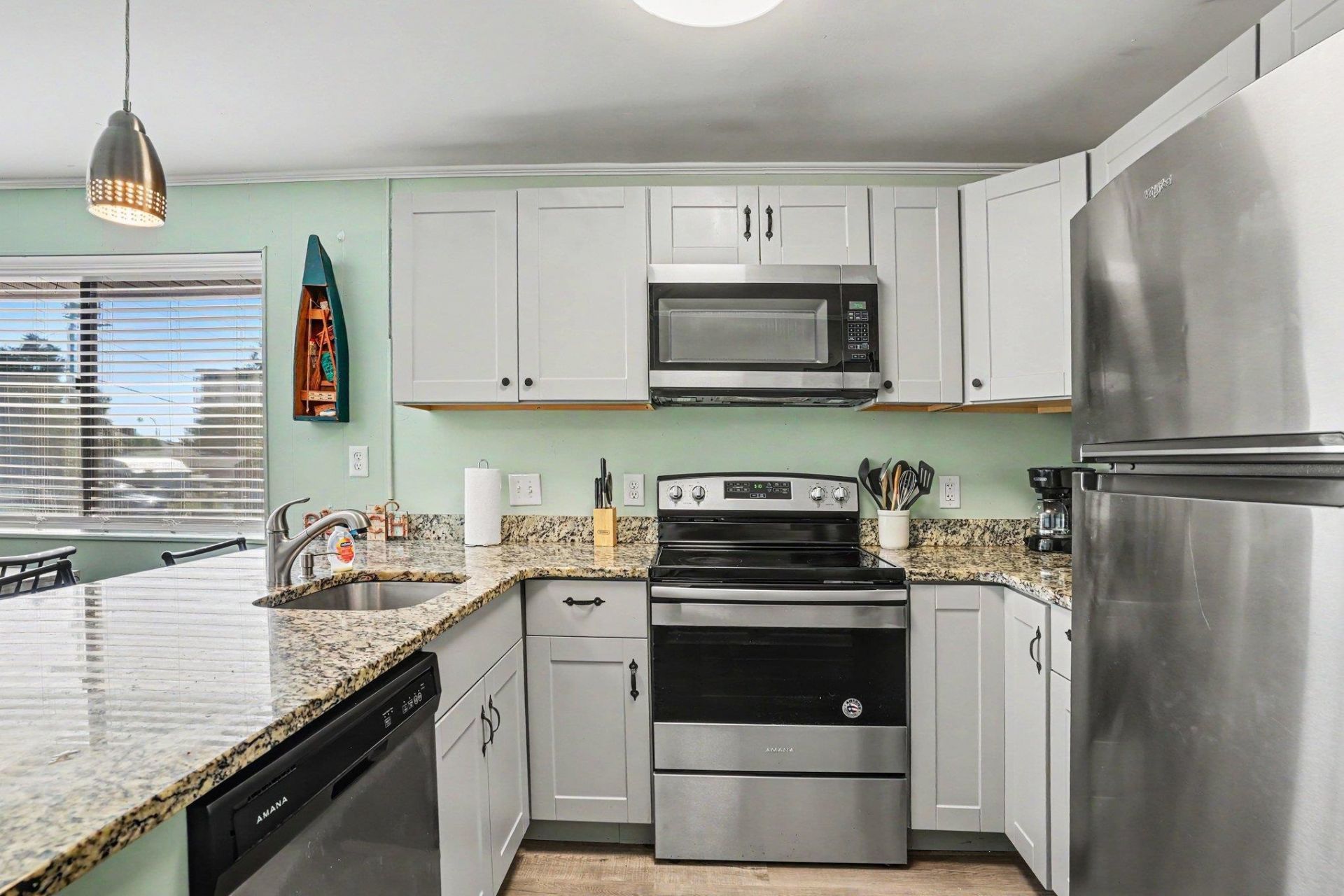 2304 Perrin Dr.  Photo 14