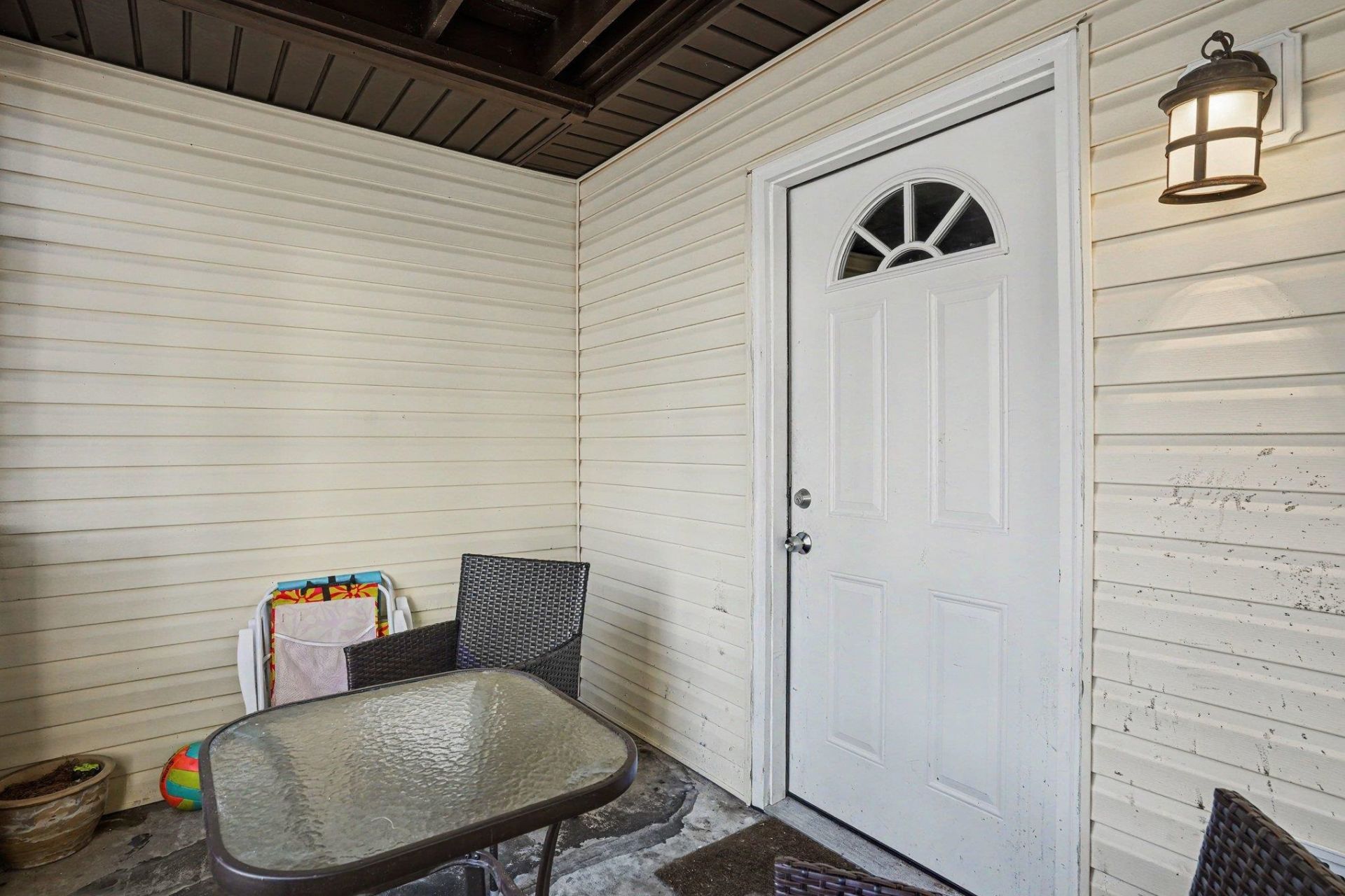 2304 Perrin Dr.  Photo 5