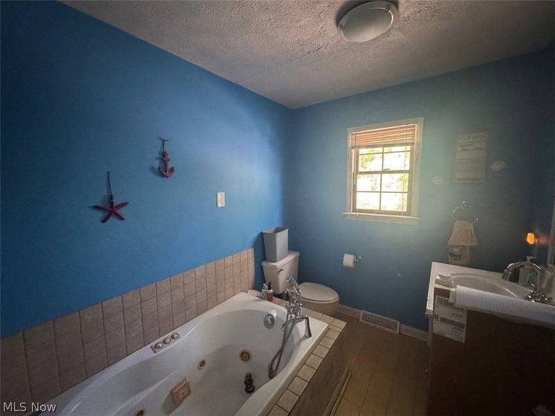1423 Pin Oak Drive, Akron, OH 44312 Photo 18